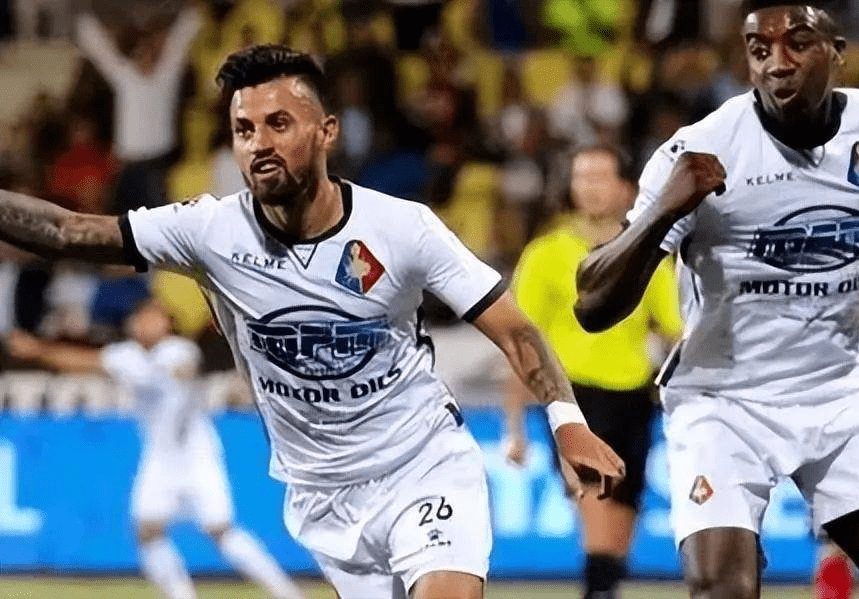 球的一大损 球的一大损