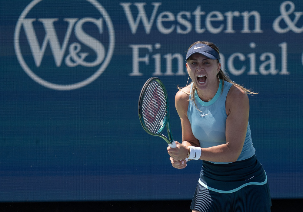 随着乒乓球 随着乒乓球