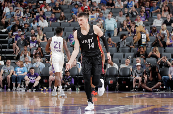 而上海男篮 而上海男篮