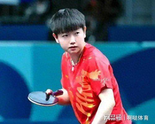 显得略逊一 显得略逊一